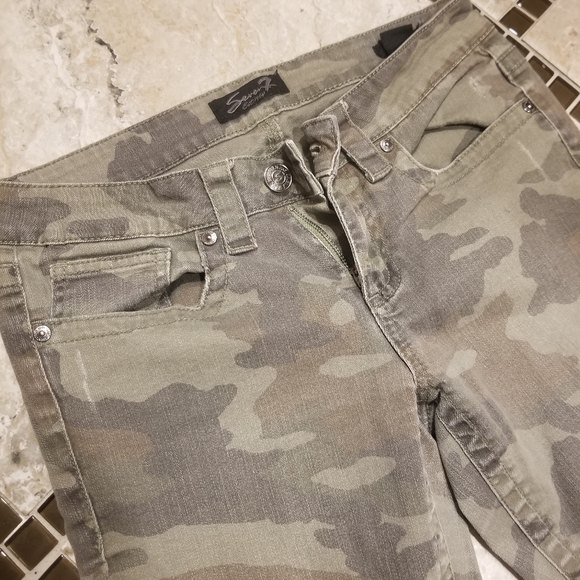 Seven7 camo skinny Jean's EUC size 6 - Picture 2 of 6